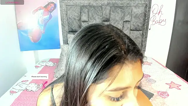 Snapshot of CandyRoxx1_ chatting on December 20, 5:53 pm CandyRoxx1 online show from December 20, 5:53 pm