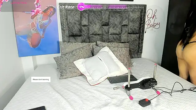 Snapshot of CandyRoxx1_ chatting on January 11, 5:51 pm CandyRoxx1 online show from January 11, 5:51 pm
