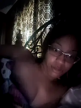 samone9 online show from March 24, 3:39 pm