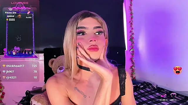 rosedewitt online show from March 17, 5:27 pm