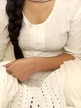 Snapshot of Ruchi-34 chatting on December 2, 8:33 pm Ruchi-34 online show from December 2, 8:33 pm