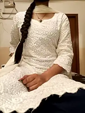 Snapshot of Ruchi-34 chatting on January 9, 5:59 pm Ruchi-34 online show from January 9, 5:59 pm