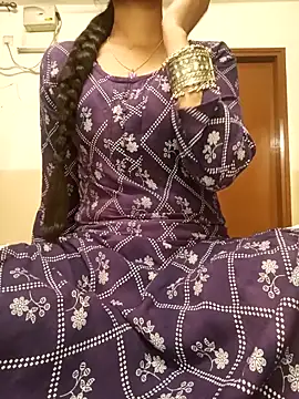 Snapshot of Ruchi-34 chatting on March 28, 9:58 pm Ruchi-34 online show from March 28, 9:58 pm