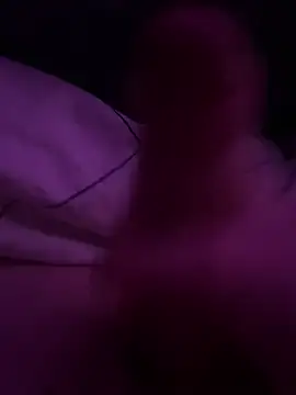 Snapshot of DickerKleinerPimmel chatting on April 5, 10:29 pm DickerKleinerPimmel online show from April 5, 10:29 pm