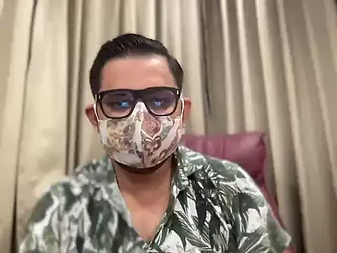 slavekinky001 online show from September 16, 7:15 pm