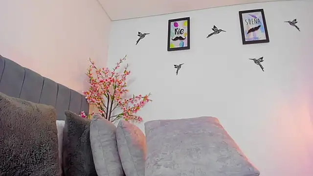 im sarah34 online show from December 29, 5:21 am