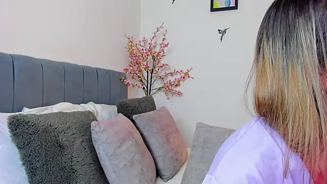 im sarah34 online show from January 18, 9:45 am