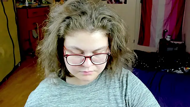 Sashy Way online show from October 9, 4:49 pm