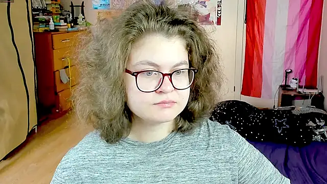 Sashy Way online show from October 10, 8:13 am