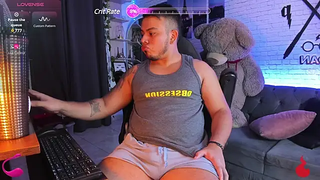 Naughty Charly online show from December 30, 3:47 am