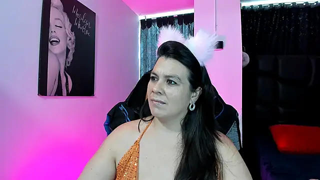 martina foxy  online show from February 5, 2:26 pm