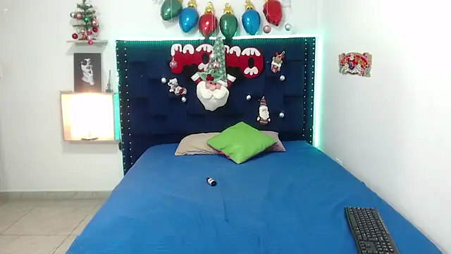 Julia Boobs online show from December 27, 1:07 pm