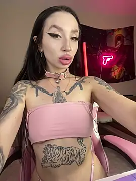 Molly  Moon online show from June 17, 2:58 am