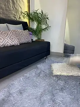 Isa  Blanc online show from March 28, 3:17 am