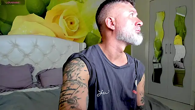 BlowMyXXL online show from October 21, 6:58 am