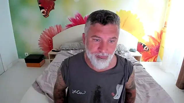 BlowMyXXL online show from November 9, 7:50 am