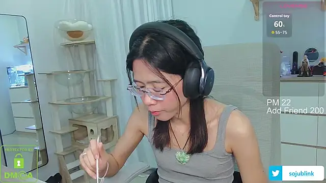 littlemiilk online show from September 25, 5:44 am