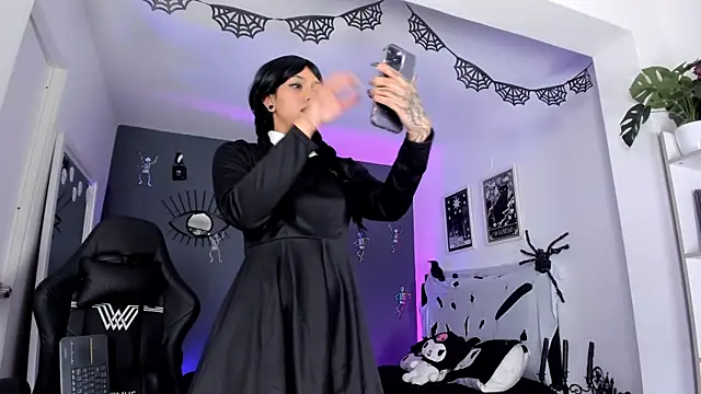 Raven Witch  online show from October 19, 10:43 pm