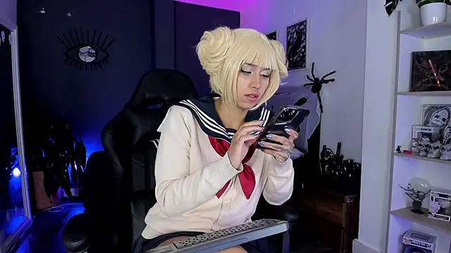 Raven Witch  online show from January 18, 6:23 pm