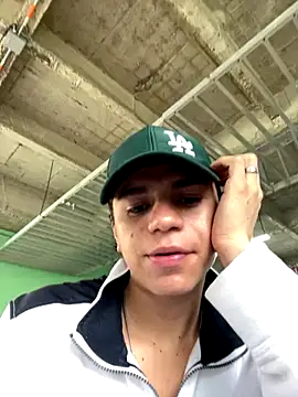 marckalexis online show from September 18, 1:02 pm