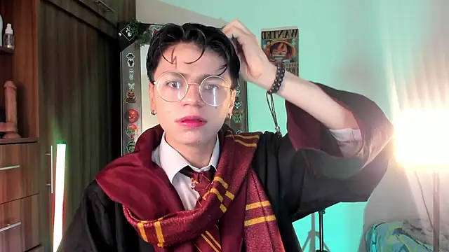 marckalexis online show from October 3, 12:57 pm