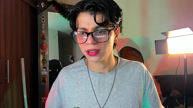 marckalexis online show from March 1, 11:34 am