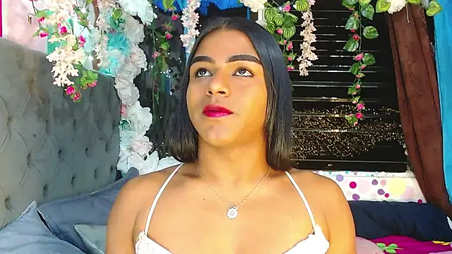 Snapshot of Karly_coffe chatting on September 22, 4:36 am Karly coffe online show from September 22, 4:36 am