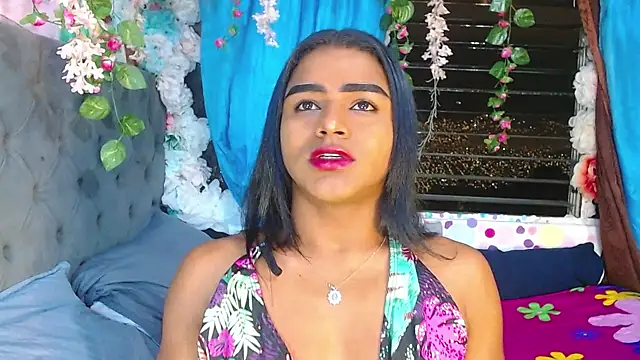 Snapshot of Karly_coffe chatting on September 30, 6:40 am Karly coffe online show from September 30, 6:40 am