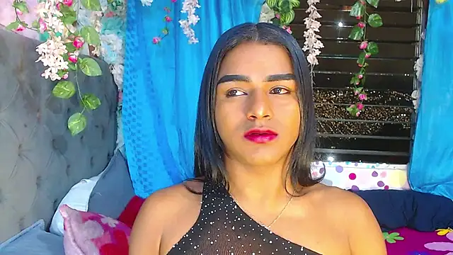 Snapshot of Karly_coffe chatting on October 3, 3:47 am Karly coffe online show from October 3, 3:47 am