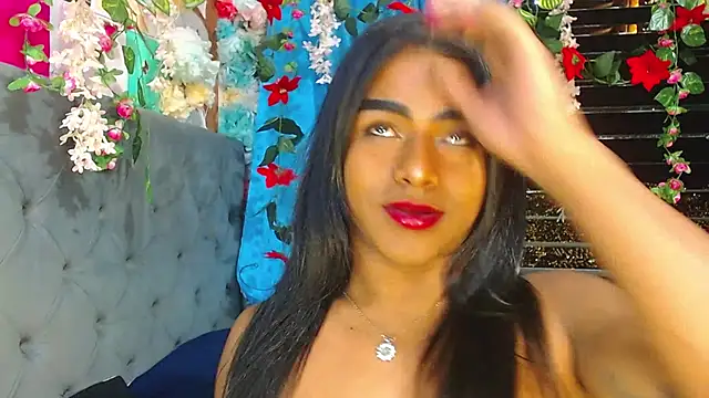 Snapshot of Karly_coffe chatting on October 13, 7:08 am Karly coffe online show from October 13, 7:08 am