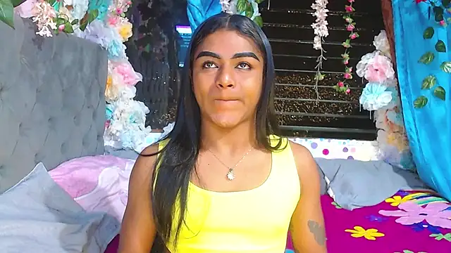 Karly coffe online show from December 20, 8:10 am