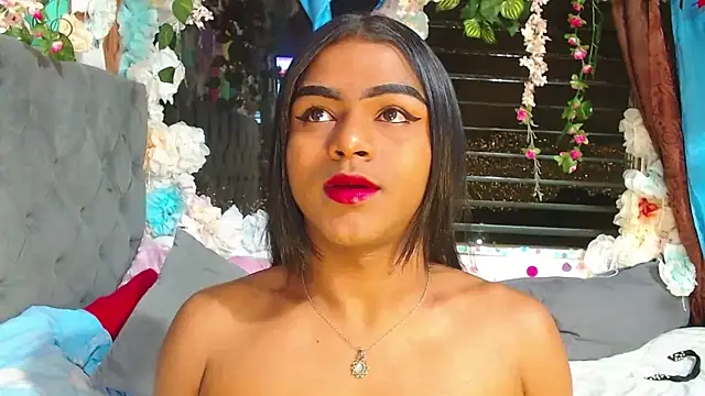 Snapshot of Karly_coffe chatting on February 13, 6:42 am Karly coffe online show from February 13, 6:42 am