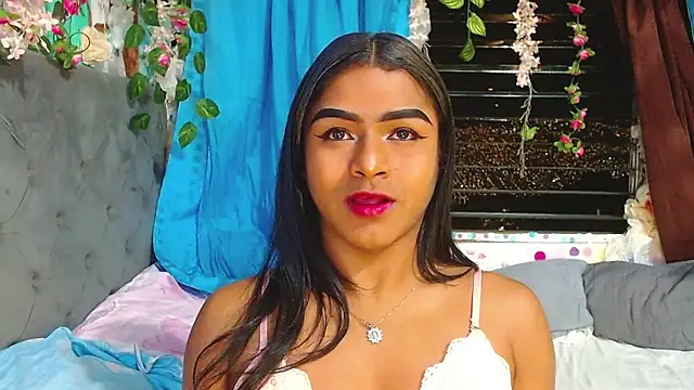 Snapshot of Karly_coffe chatting on February 22, 4:13 am Karly coffe online show from February 22, 4:13 am