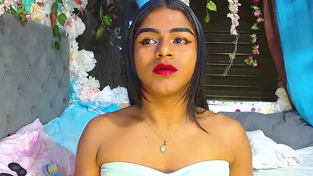 Snapshot of Karly_coffe chatting on February 25, 8:46 am Karly coffe online show from February 25, 8:46 am