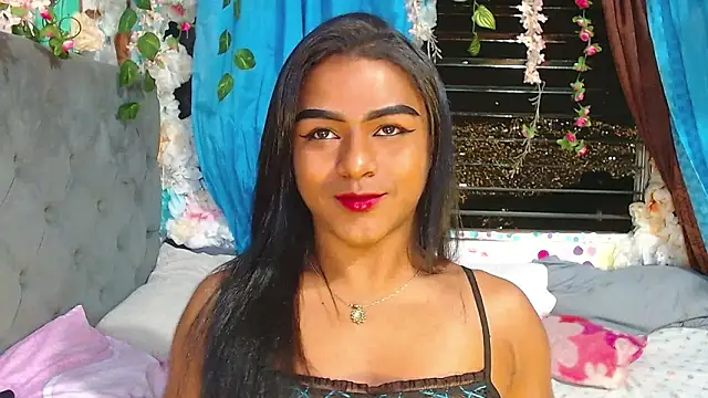 Snapshot of Karly_coffe chatting on March 1, 2:46 am Karly coffe online show from March 1, 2:46 am