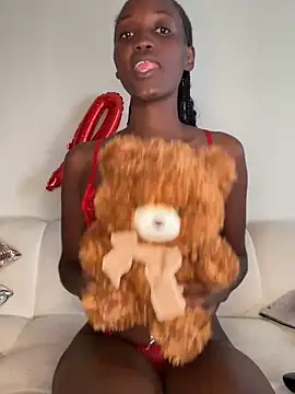 Snapshot of Fanclubbbbb chatting on February 14, 8:11 am Fanclubbbbb online show from February 14, 8:11 am