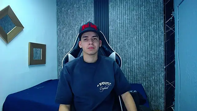 Mike 0233  online show from November 28, 4:04 am