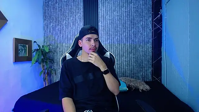 Mike 0233  online show from February 10, 4:27 am