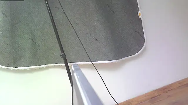 carolinesampaio online show from March 13, 11:59 pm