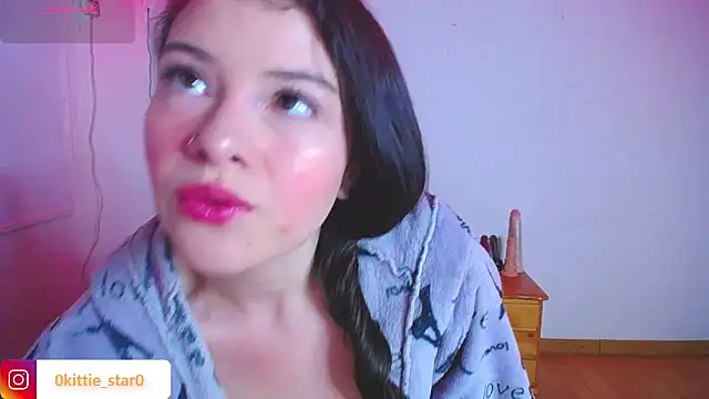 Snapshot of juli05star20 chatting on January 24, 12:09 am juli05star20 online show from January 24, 12:09 am