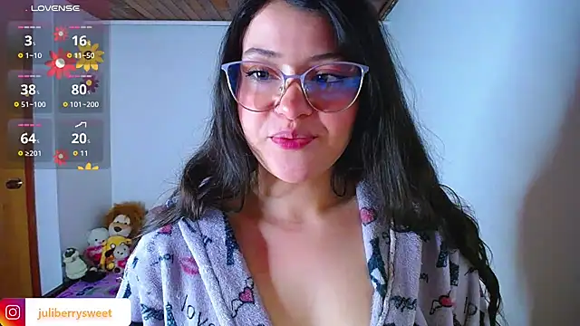 Snapshot of juli05star20 chatting on September 14, 8:52 pm juli05star20 online show from September 14, 8:52 pm