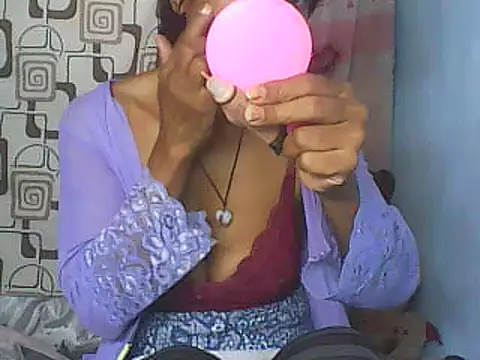 nene belle online show from May 12, 5:59 am