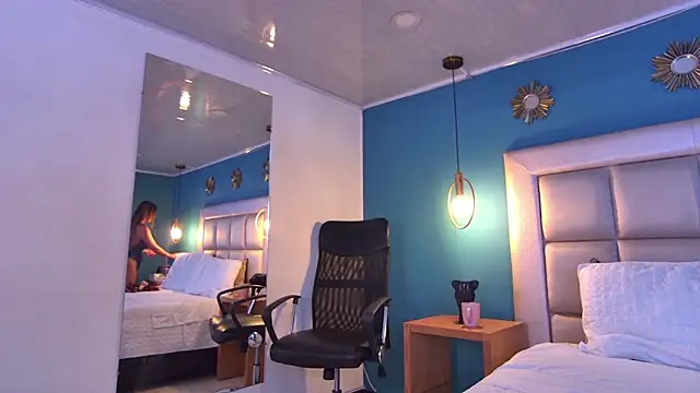 Miss ary online show from December 11, 12:12 pm