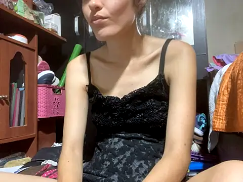 Snapshot of lilithanderson chatting on September 10, 5:29 am lilithanderson online show from September 10, 5:29 am