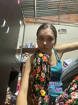 lilithanderson online show from December 4, 10:51 pm