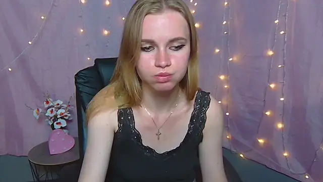 Snapshot of MargaritaKiss chatting on May 20, 6:58 pm MargaritaKiss online show from May 20, 6:58 pm