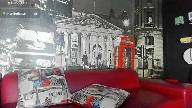 Snapshot of CloeRodriguez chatting on March 3, 9:10 pm CloeRodriguez online show from March 3, 9:10 pm