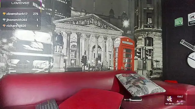 Snapshot of CloeRodriguez chatting on March 8, 2:04 am CloeRodriguez online show from March 8, 2:04 am