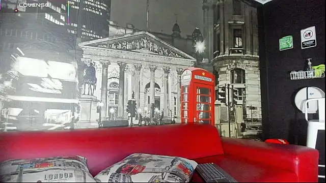 Snapshot of CloeRodriguez chatting on March 23, 8:46 pm CloeRodriguez online show from March 23, 8:46 pm