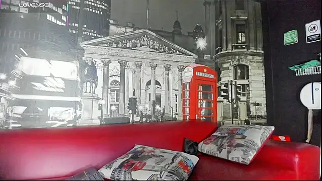 Snapshot of CloeRodriguez chatting on March 30, 8:54 pm CloeRodriguez online show from March 30, 8:54 pm